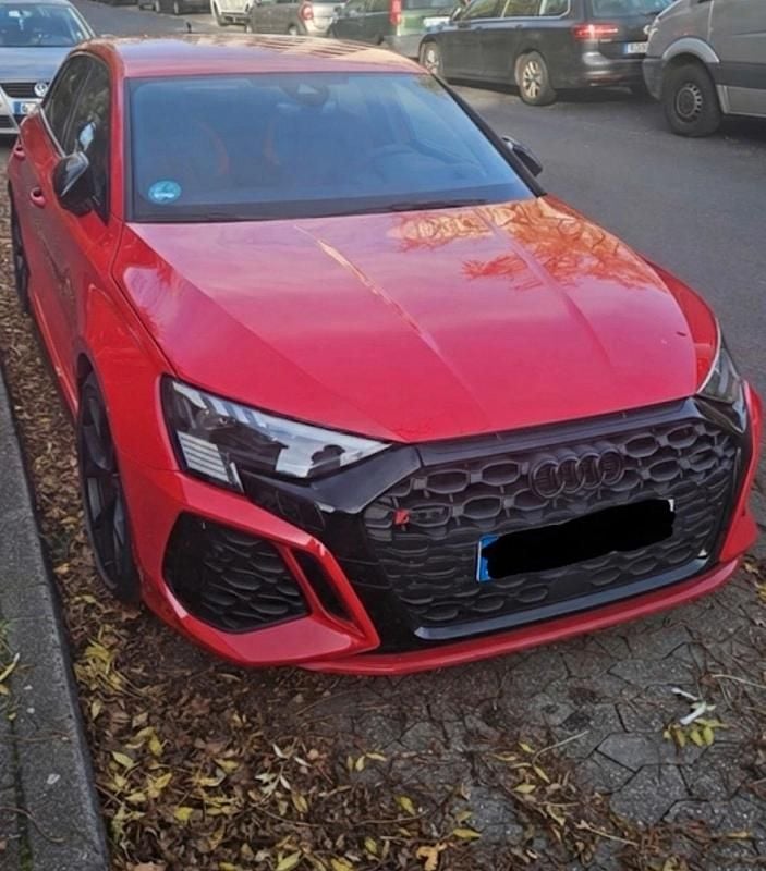 Gebraucht Audi RS3 Design 400 PS (294 kW) 2022 Rot Limousine
