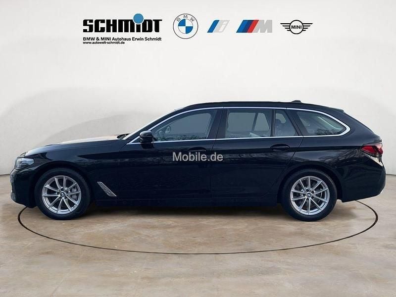 Gebraucht BMW 530 286 PS (210 kW) 2024 Schwarz Kombi