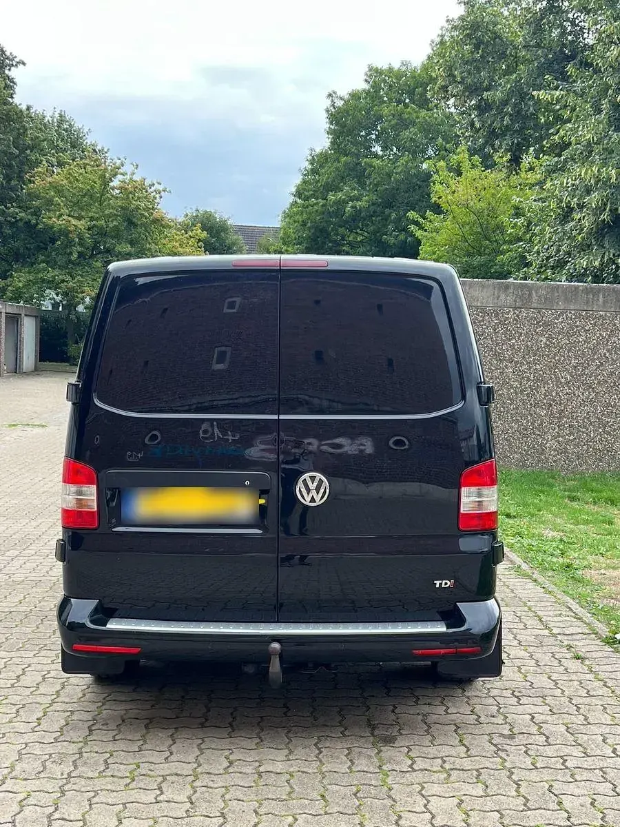 Occasion VW Caravelle 140 ch (102 kW) 2013 Noir Van