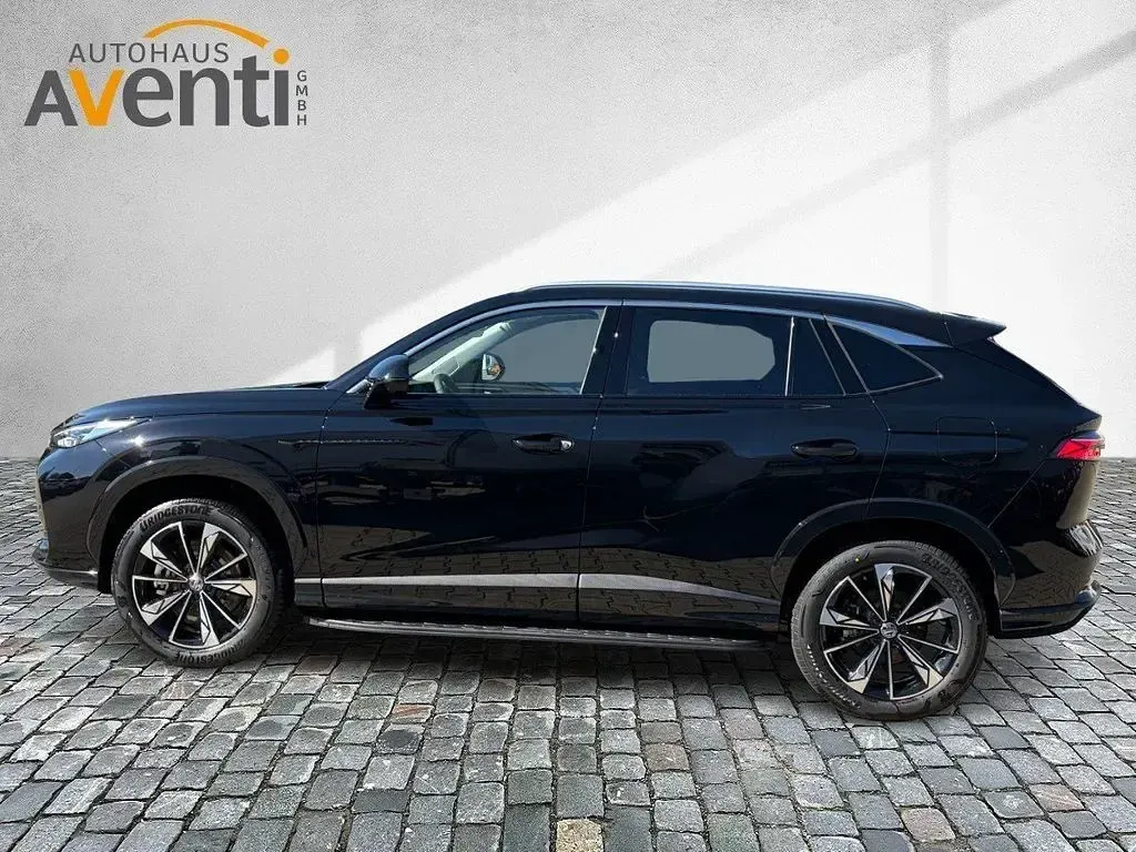 Neu MG HS Luxury 2026 Schwarz SUV