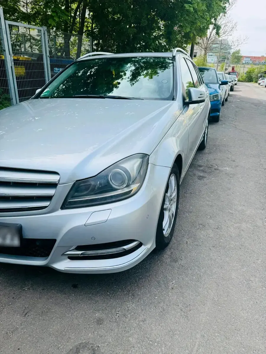 Second-hand Mercedes C220 170 CP (125 kW) 2012 Gri Break