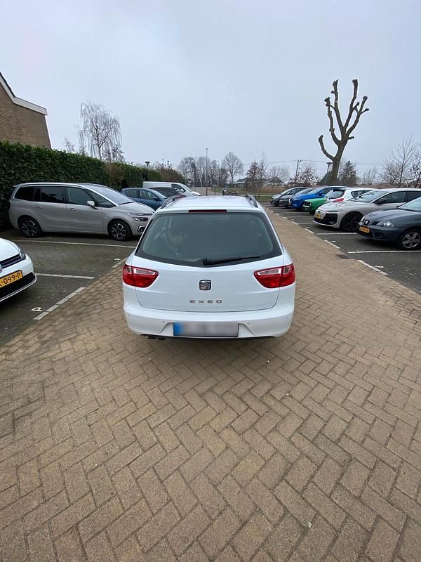 Gebraucht Seat Exeo 143 PS (105 kW) 2011 Weiß Kombi