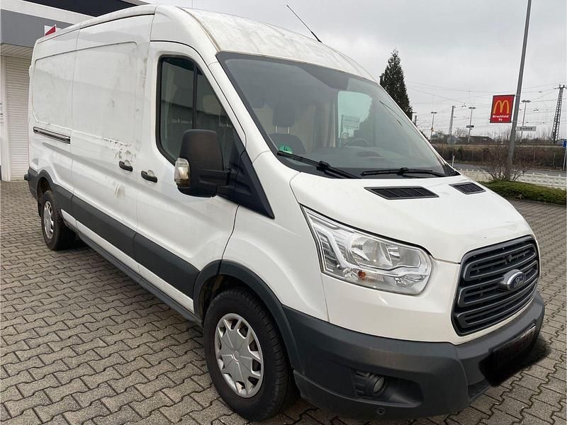 Gebraucht Ford Transit Trend 131 PS (96 kW) 2018 Weiß Kombi