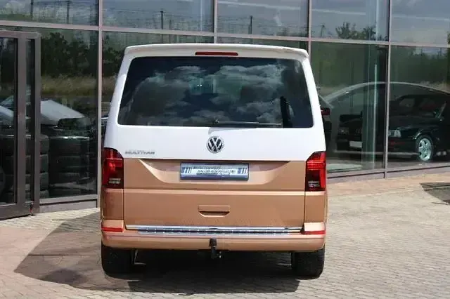 Usado VW Multivan Generation Six 199 HP (146 kW) 2020 Castanho Monovolume