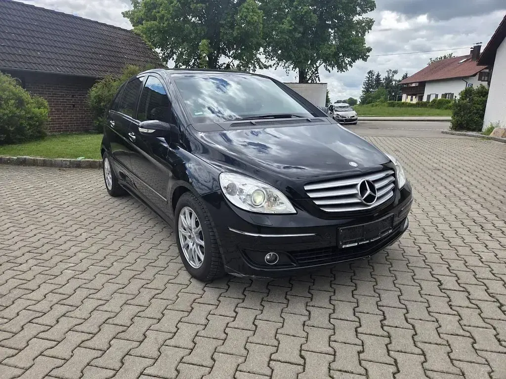 Gebraucht Mercedes B200 140 PS (102 kW) 2007 Schwarz Van / Kleinbus
