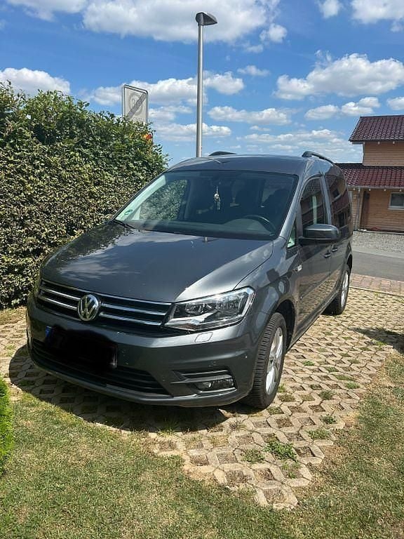 Grau Gebraucht 2018 VW Caddy Comfortline Van / Kleinbus | 19.700 € (Guter Preis) - Bild 1/4
