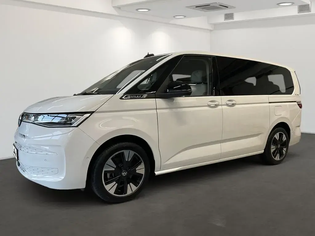 Neu VW Multivan Goal 150 PS (110 kW) 2026 Weiß Van / Kleinbus