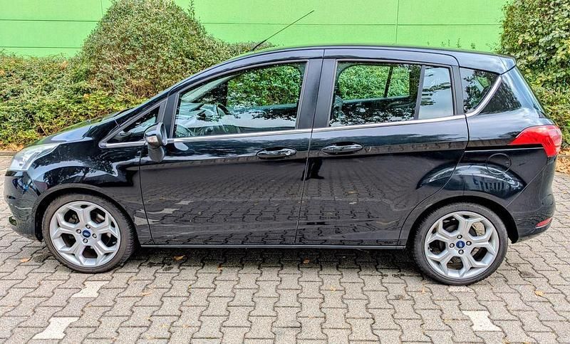 Schwarz Gebraucht 2013 Ford B-MAX SYNC Edition Van / Kleinbus | 4.900 € (Fairer Preis) - Bild 1/4