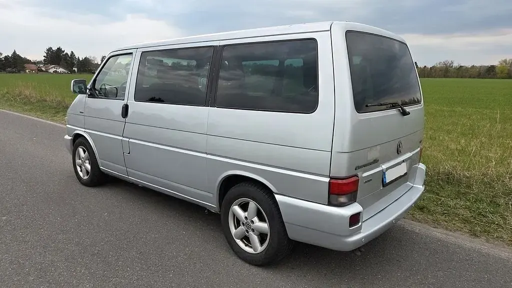 Gebraucht VW Caravelle Highline 151 PS (111 kW) 2001 Silber Van