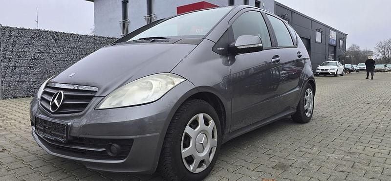Grau Gebraucht 2009 Mercedes A170 Limousine | 1.890 € (Guter Preis) - Bild 1/4