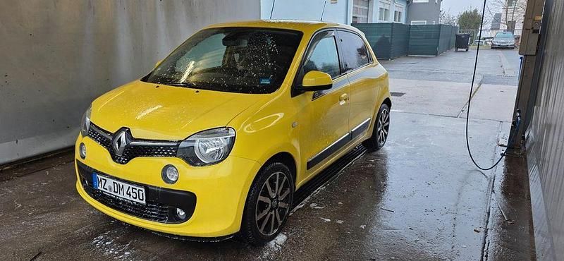 Gelb Gebraucht 2015 Renault Twingo Luxe Kleinwagen | 6.000 € (Guter Preis) - Bild 1/4