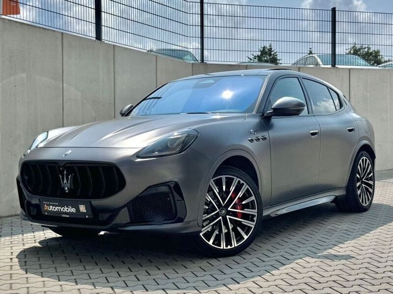 Grau Gebraucht 2023 Maserati Grecale SUV | 79.999 € (Fairer Preis) - Bild 1/4
