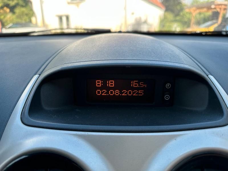 Second-hand Opel Corsa 80 CP (58 kW) 2009 Albastru Hatchback