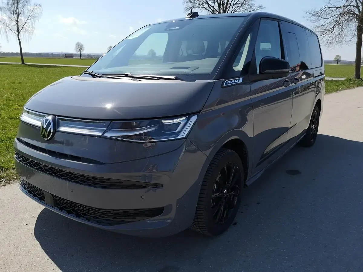 Ny VW Multivan Edition 2025 Grå MPV