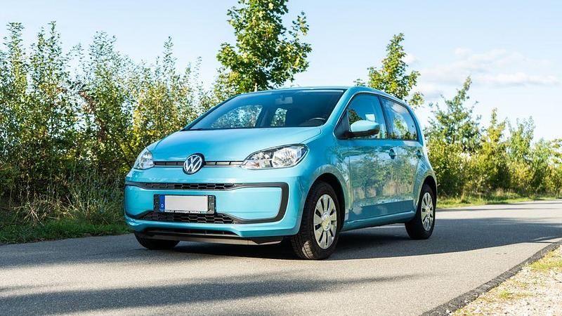 Blau Gebraucht 2016 VW up! high up! Kleinwagen | 7.700 € (Guter Preis) - Bild 1/4