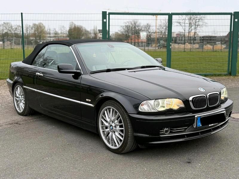 Gebraucht BMW 330 231 PS (169 kW) 2002 Schwarz Cabrio