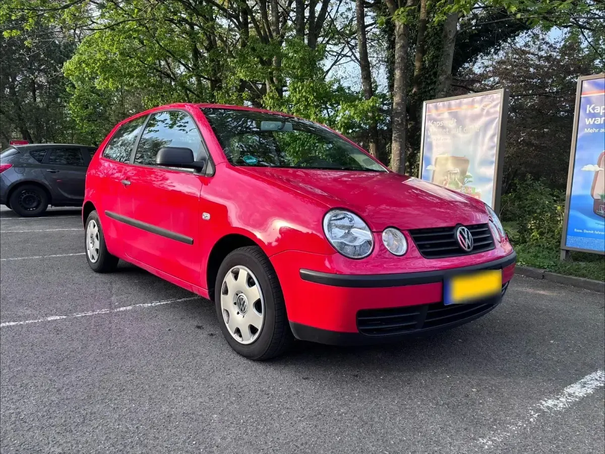 Gebraucht VW Polo 54 PS (39 kW) 2003 Rot Limousine