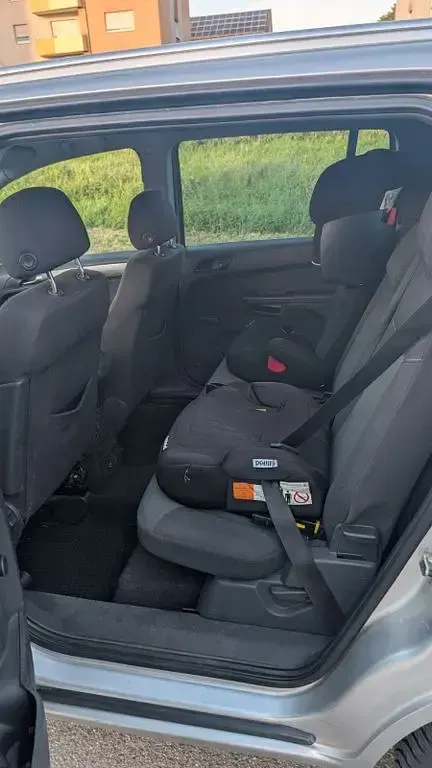 Gebraucht Opel Zafira 140 PS (102 kW) 2008 Silber Van / Kleinbus