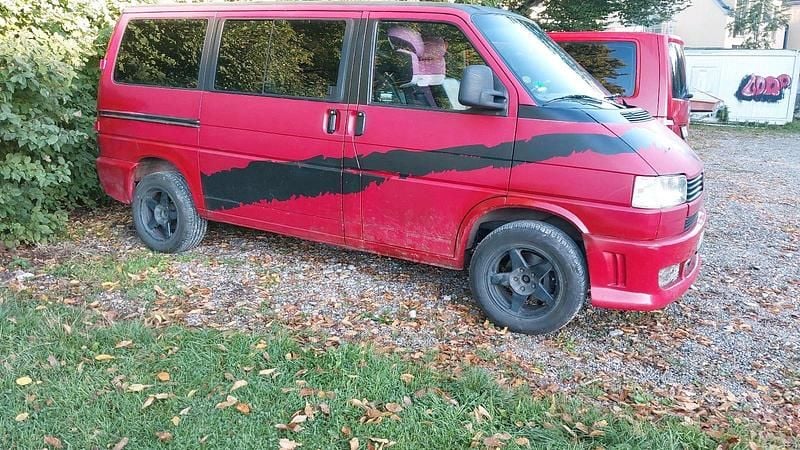 Rot Gebraucht 1993 VW T4 Van | 2.600 € - Bild 1/4