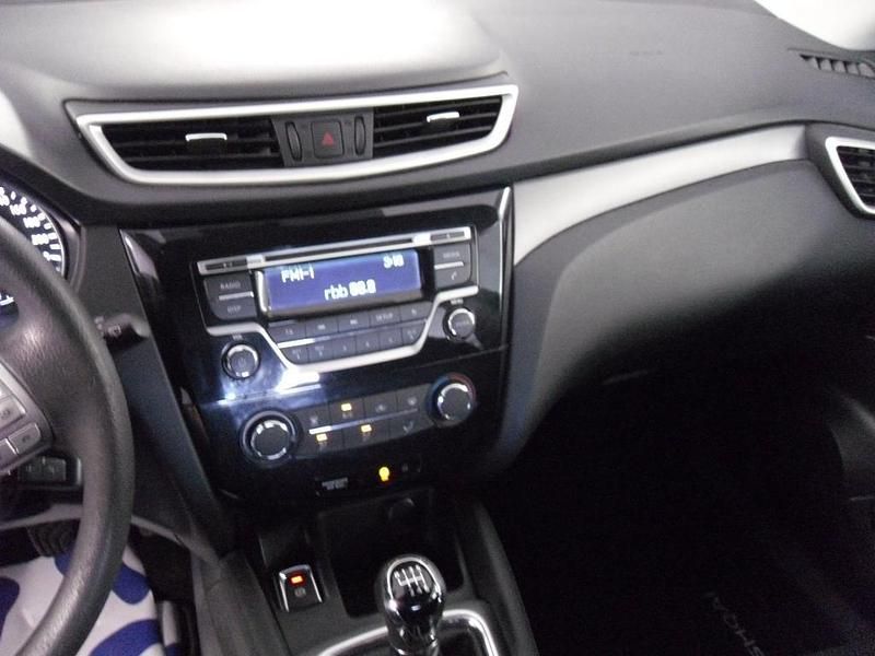 Gebraucht Nissan Qashqai Visia 116 PS (85 kW) 2015 SUV
