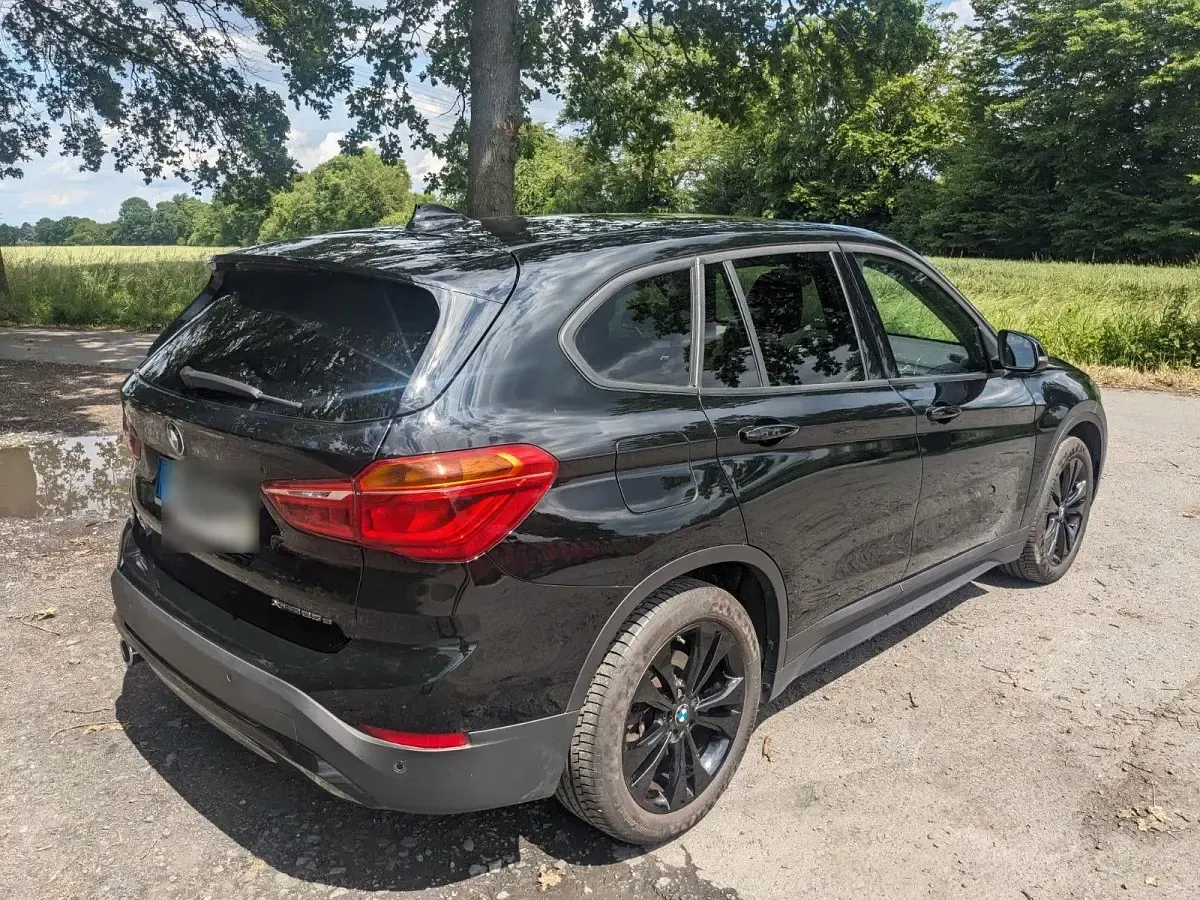 Gebraucht BMW X1 Advantage 220 PS (161 kW) 2021 Schwarz SUV
