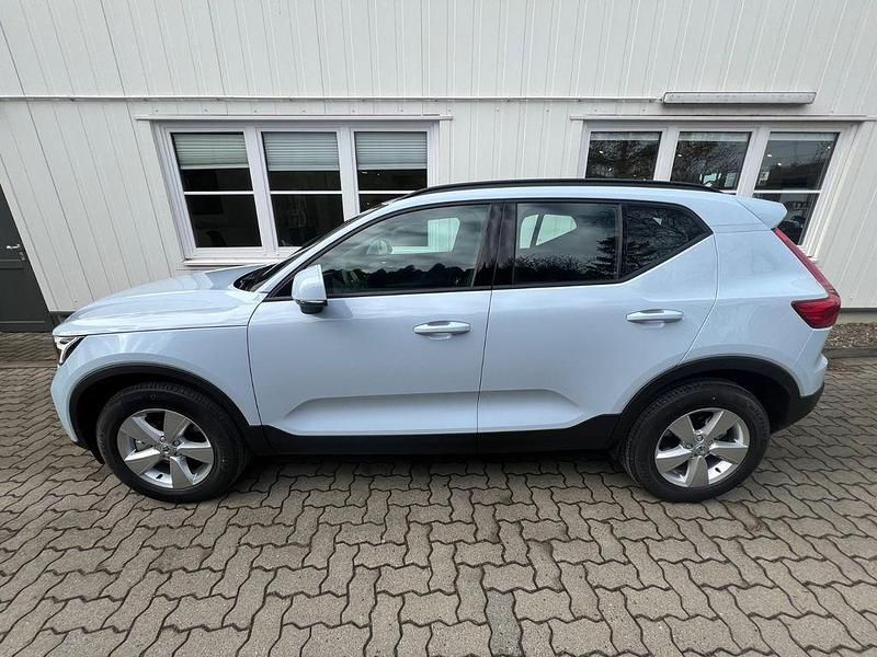 Gebraucht Volvo XC40 163 PS (119 kW) 2026 Blau SUV