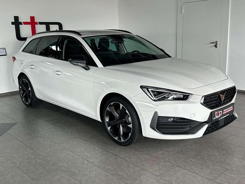 Gebraucht Cupra Leon 150 PS (110 kW) 2024 "candy" weiss Kombi