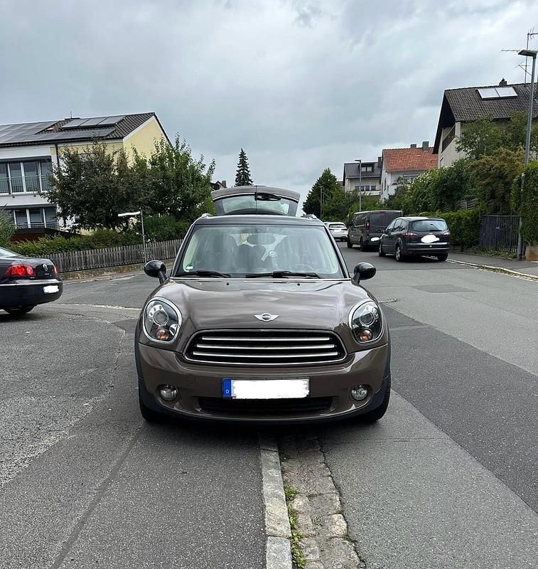 Braun Gebraucht 2012 Mini Cooper Countryman SUV | 5.500 € (Fairer Preis) - Bild 1/4