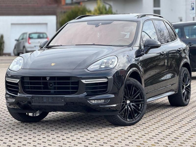 Gebraucht Porsche Cayenne Turbo 519 PS (381 kW) 2015 Schwarz SUV