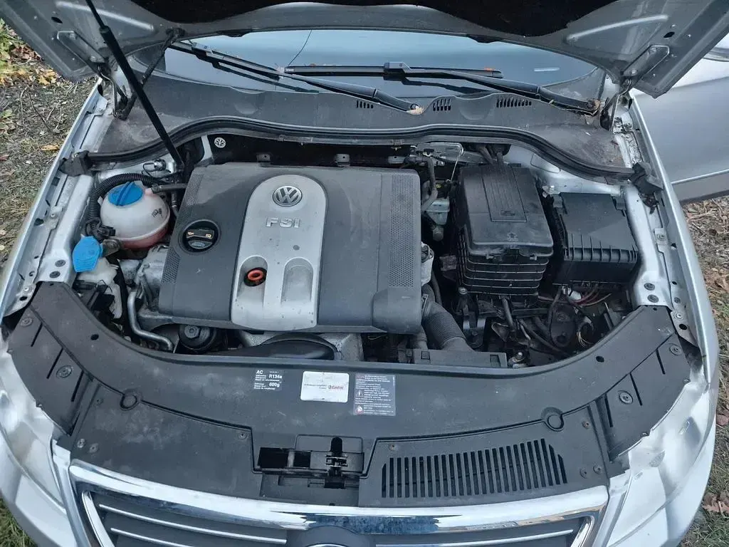 Gebraucht VW Passat Highline 116 PS (85 kW) 2006 Silber Kombi