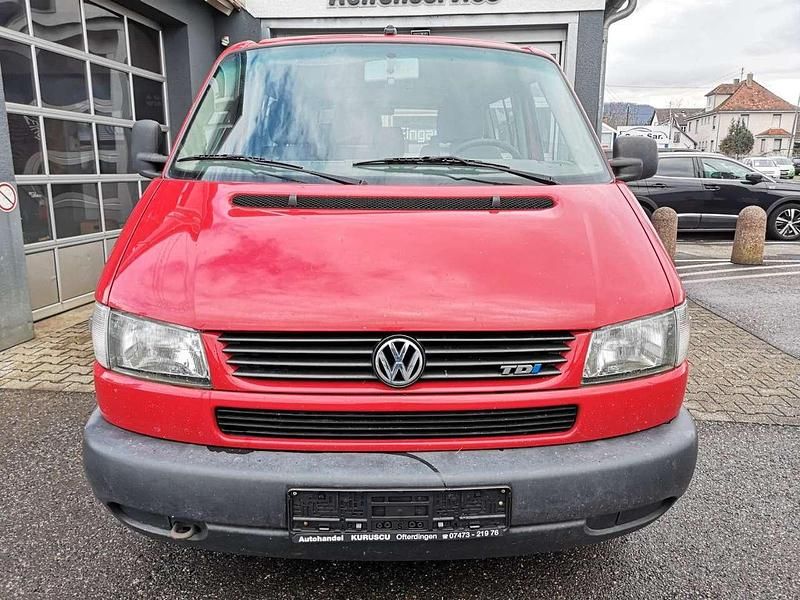 Gebraucht VW Caravelle 88 PS (64 kW) 2002 Rot Van / Kleinbus