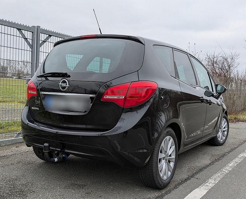 Gebraucht Opel Meriva Active 120 PS (88 kW) 2017 Schwarz Van / Kleinbus