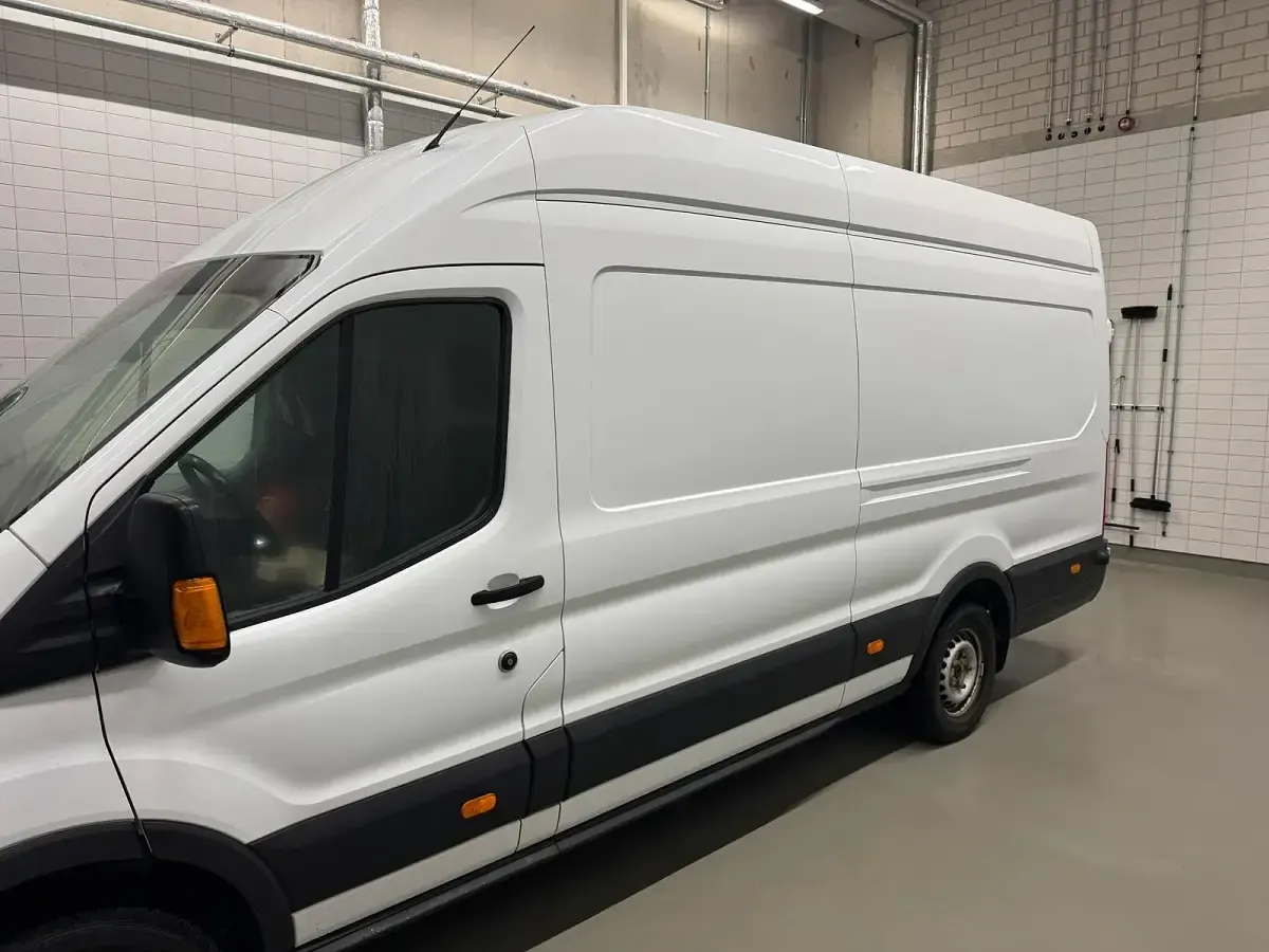 Gebraucht Ford Transit 130 PS (95 kW) 2019 Weiß Van