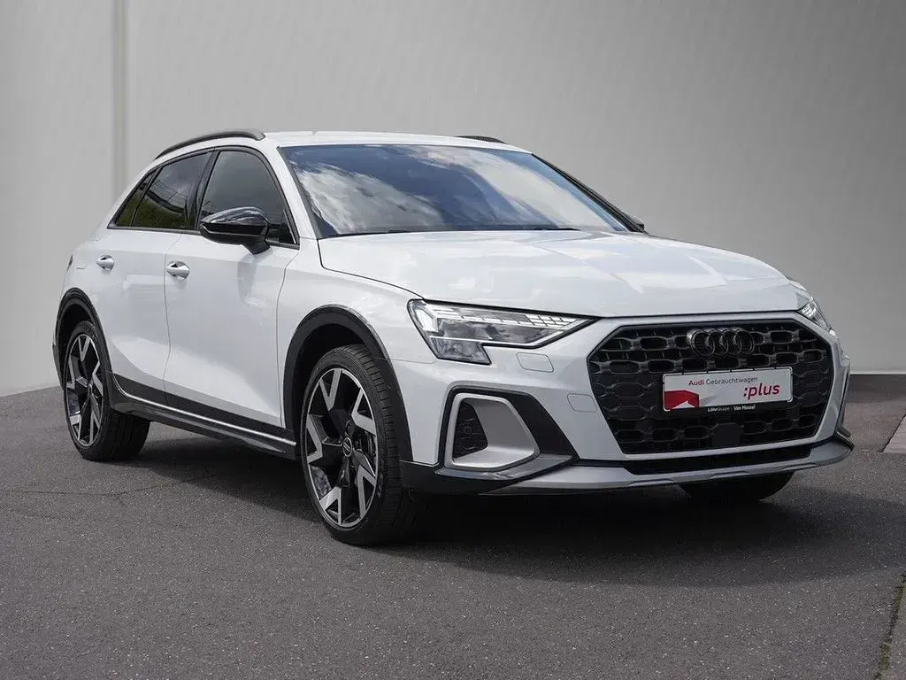 Gebraucht Audi A3 Ambiente 150 PS (110 kW) 2025 Weiß Limousine
