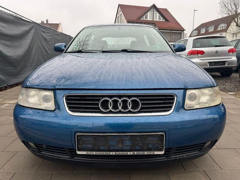 Gebraucht Audi A3 Ambiente 102 PS (75 kW) 2003 Blau Kleinwagen