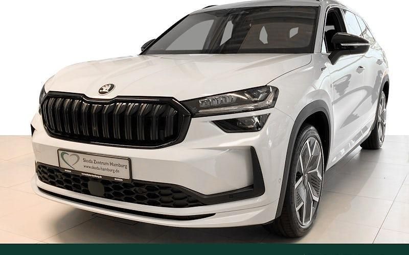 Weiß Neu 2025 Skoda Kodiaq SportLine SUV | 63.768 € - Bild 1/4