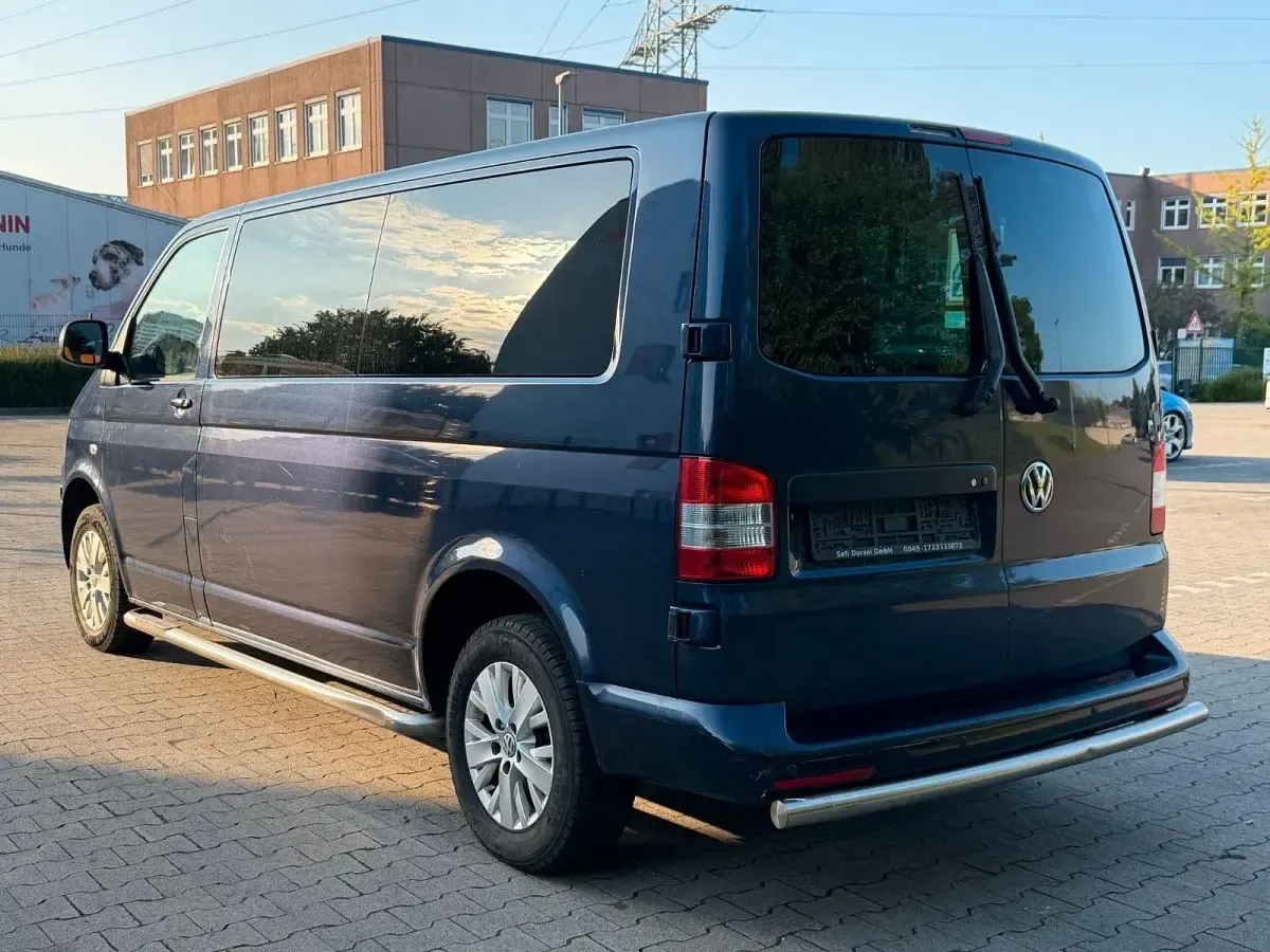 Gebraucht VW Caravelle 116 PS (85 kW) 2015 Blau Van