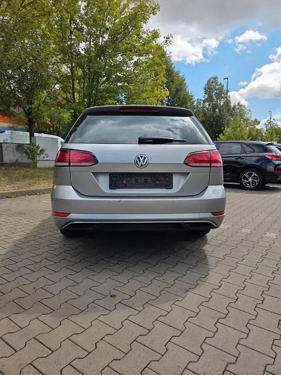 Gebraucht VW Golf VII 116 PS (85 kW) 2018 Grau Kombi