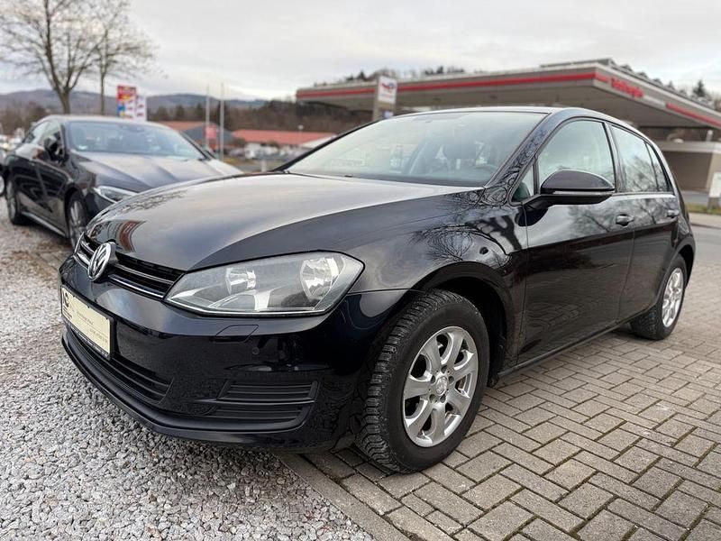 Schwarz Gebraucht 2014 VW Golf VII Comfortline Limousine | 5.450 € (Guter Preis) - Bild 1/4