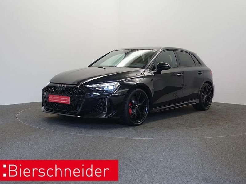 Grau Neu 2025 Audi RS3 Sportback Ambiente Kleinwagen | 65.450 € (Superpreis) - Bild 1/3