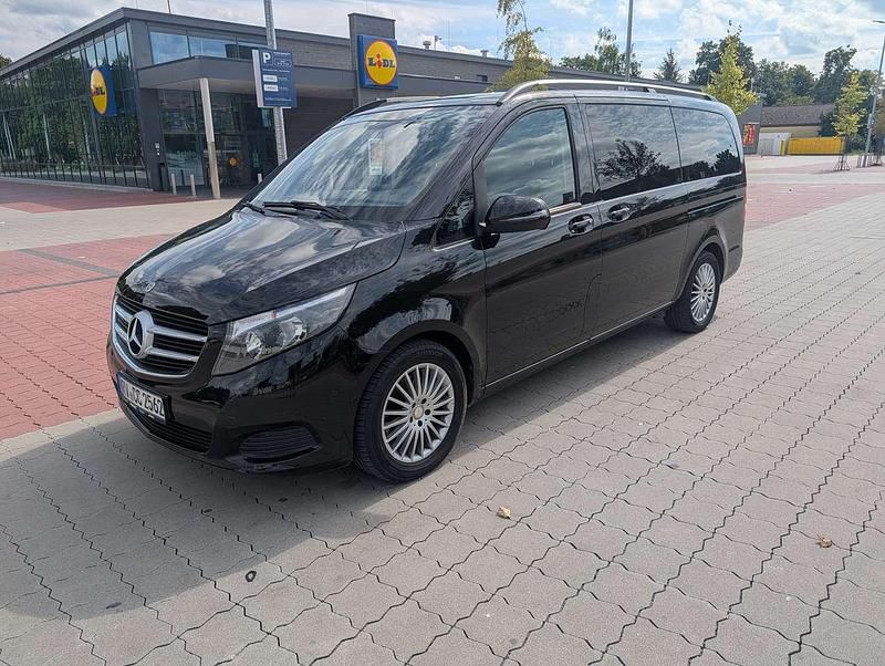 Gebraucht Mercedes V250 190 PS (139 kW) 2017 Schwarz Van / Kleinbus