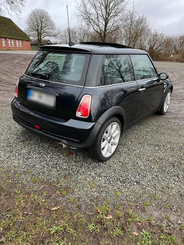 Gebraucht Mini Cooper 90 PS (66 kW) 2006 Schwarz Kleinwagen