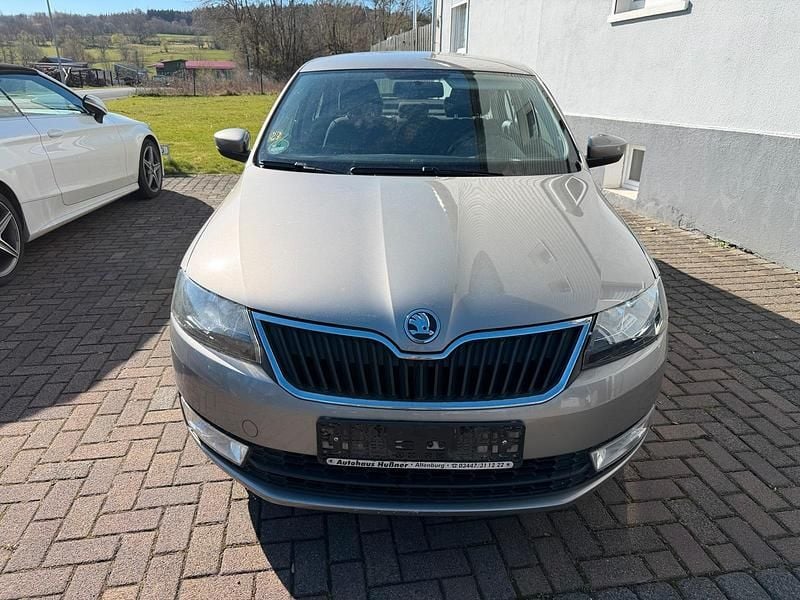 Gebraucht Skoda Rapid 86 PS (63 kW) 2014 Beige Kleinwagen