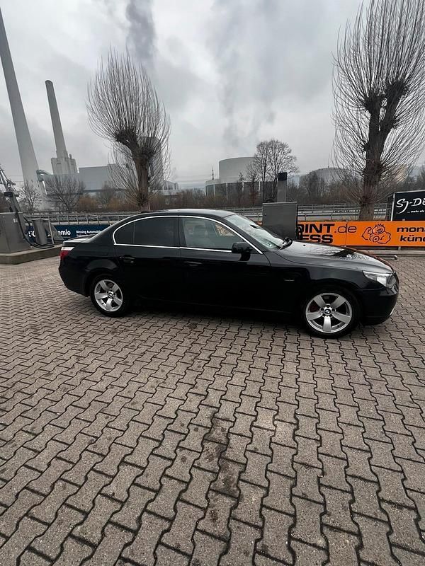 Schwarz Gebraucht 2004 BMW 525 Limousine | 4.200 € - Bild 1/4