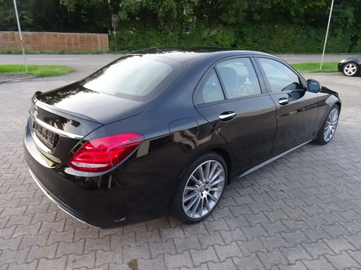Gebraucht Mercedes C43 AMG AMG 367 PS (269 kW) 2015 Schwarz Limousine