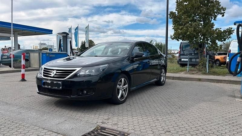 Schwarz Gebraucht 2012 Renault Latitude Initiale Paris Limousine | 5.300 € - Bild 1/4