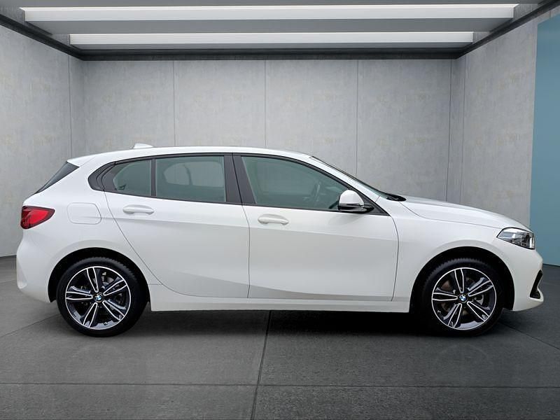 Gebraucht BMW 118 Sport Line 136 PS (100 kW) 2022 Weiß Kleinwagen