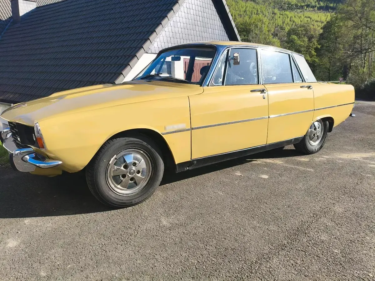 Gebraucht Rover 3500 143 PS (105 kW) 1972 Gelb Limousine