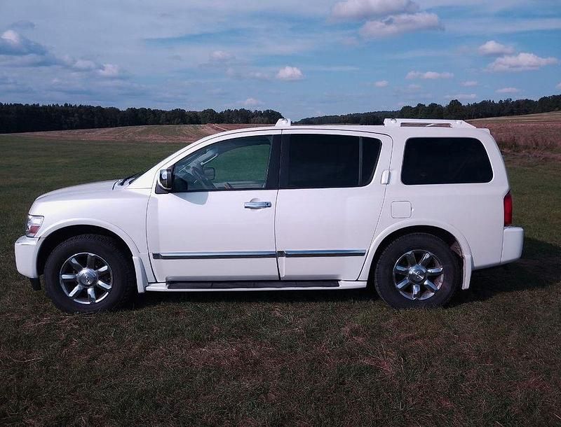 Weiß Gebraucht 2007 Infiniti QX56 SUV | 11.111 € - Bild 1/4