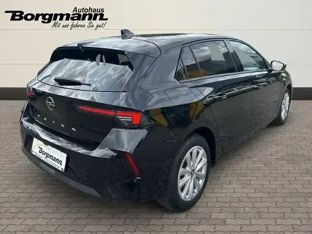Gebraucht Opel Astra Enjoy 110 PS (80 kW) 2023 Schwarz Kleinwagen